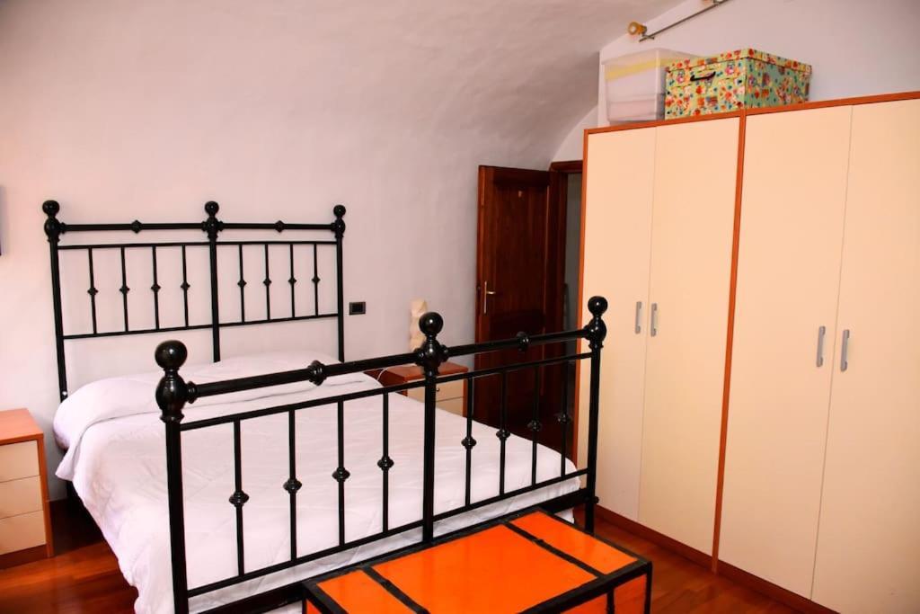 Casa Vacanze E Brevi Periodi Alla Porta Etrusca La Panchina Al Sole ヴォルテッラ エクステリア 写真