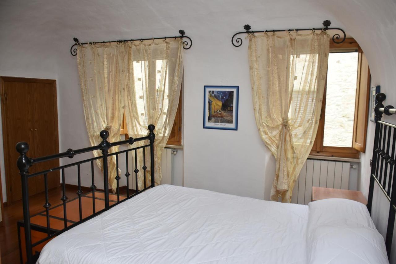 Casa Vacanze E Brevi Periodi Alla Porta Etrusca La Panchina Al Sole ヴォルテッラ エクステリア 写真